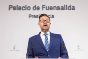 Técnicos se desplazarán a Saceruela para evaluar los daños en el colegio, cuyo muro se derrumbó tras una tormenta