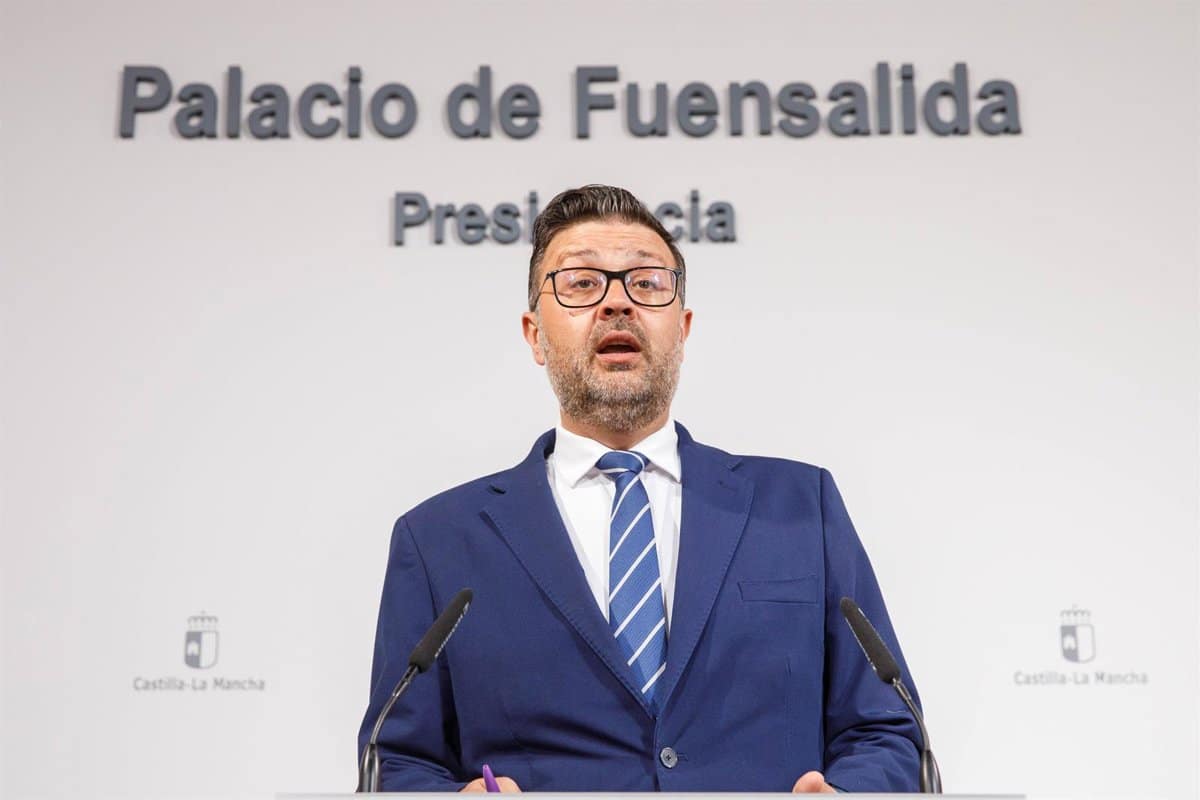 Técnicos se desplazarán a Saceruela para evaluar los daños en el colegio, cuyo muro se derrumbó tras una tormenta