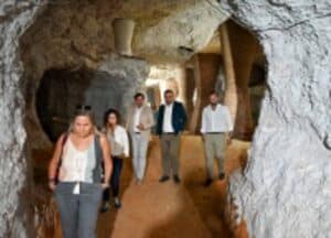 Tomelloso contará con un millón de euros de la Diputación para la recuperación y seguridad de las cuevas arenero