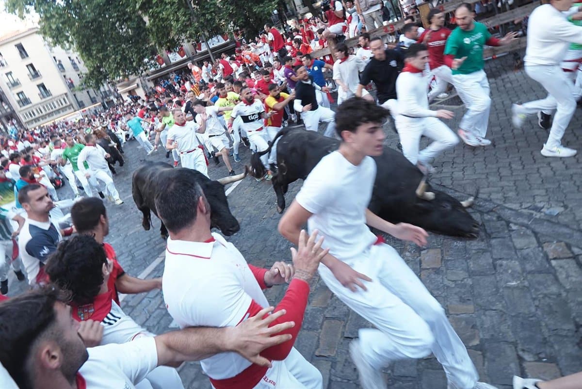 Un joven de 19 años de Guadalajara, entre las 179 personas heridas en la séptima jornada de los Sanfermines