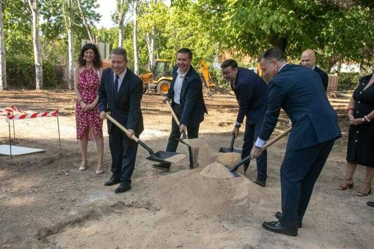 VÍDEO: La gratuidad en la matrícula en el primer curso de artes escénicas superiores se aprobará el próximo martes