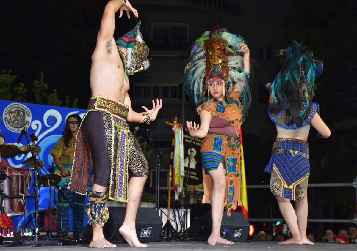 XXXVIII Festival Internacional Celebra la Riqueza Cultural con Noche de Música y Danza Peruana, Guatemalteca y Manchega 2 XXXVIII Festival Internacional Celebra la Riqueza Cultural con Noche de Música y Danza Peruana, Guatemalteca y Manchega 2