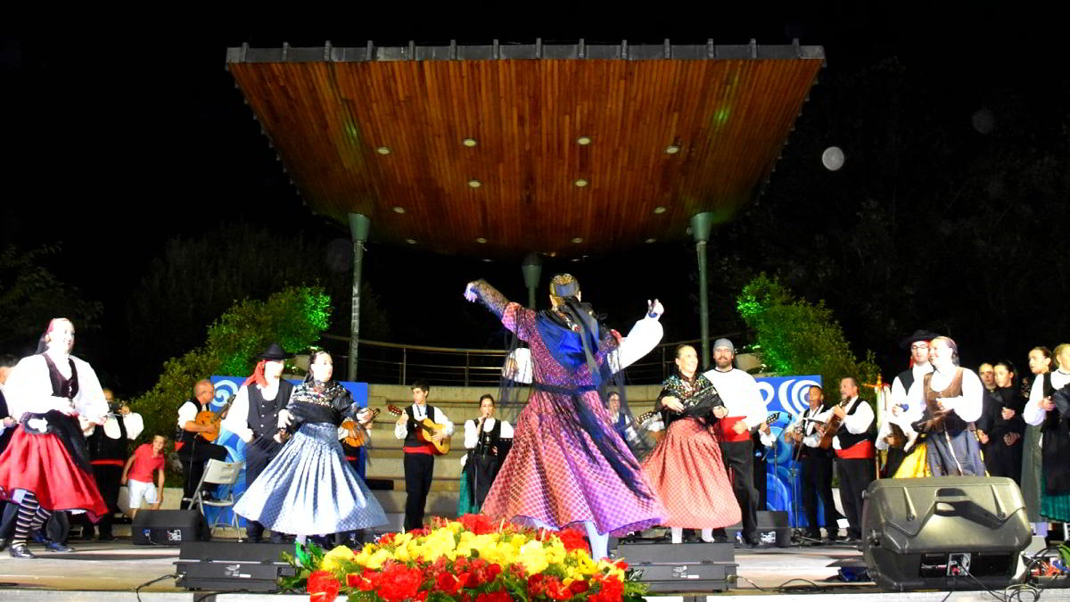 XXXVIII Festival Internacional Celebra la Riqueza Cultural con Noche de Música y Danza Peruana, Guatemalteca y Manchega 5 XXXVIII Festival Internacional Celebra la Riqueza Cultural con Noche de Música y Danza Peruana, Guatemalteca y Manchega 5
