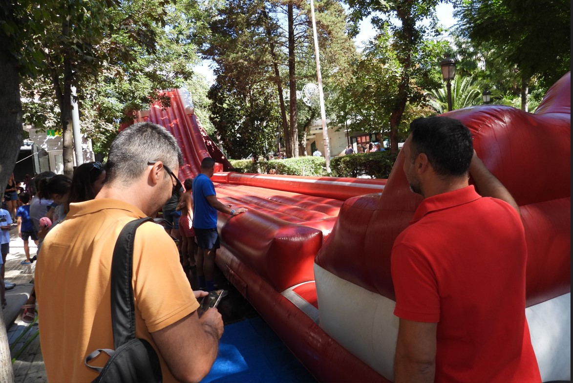 Adiós al verano con Aventura Acuática: Puertollano transforma el Paseo de San Gregorio en un Parque de Agua 8 Adiós al verano con Aventura Acuática: Puertollano transforma el Paseo de San Gregorio en un Parque de Agua 8