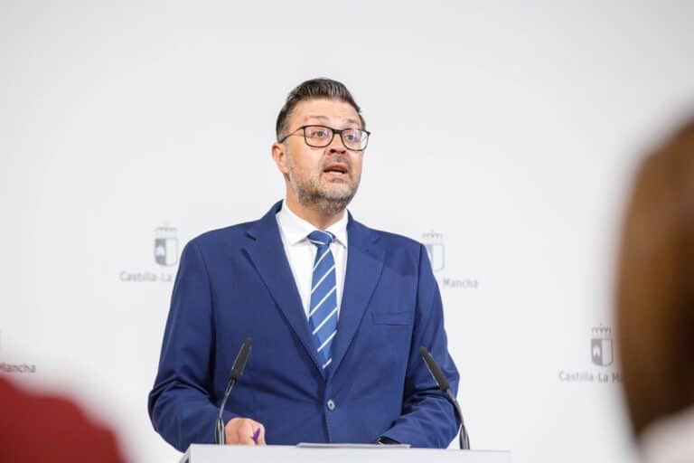 C-LM pide al alcalde de Noblejas en huelga de hambre que acredite un aumento de escolares que justifique nuevo instituto