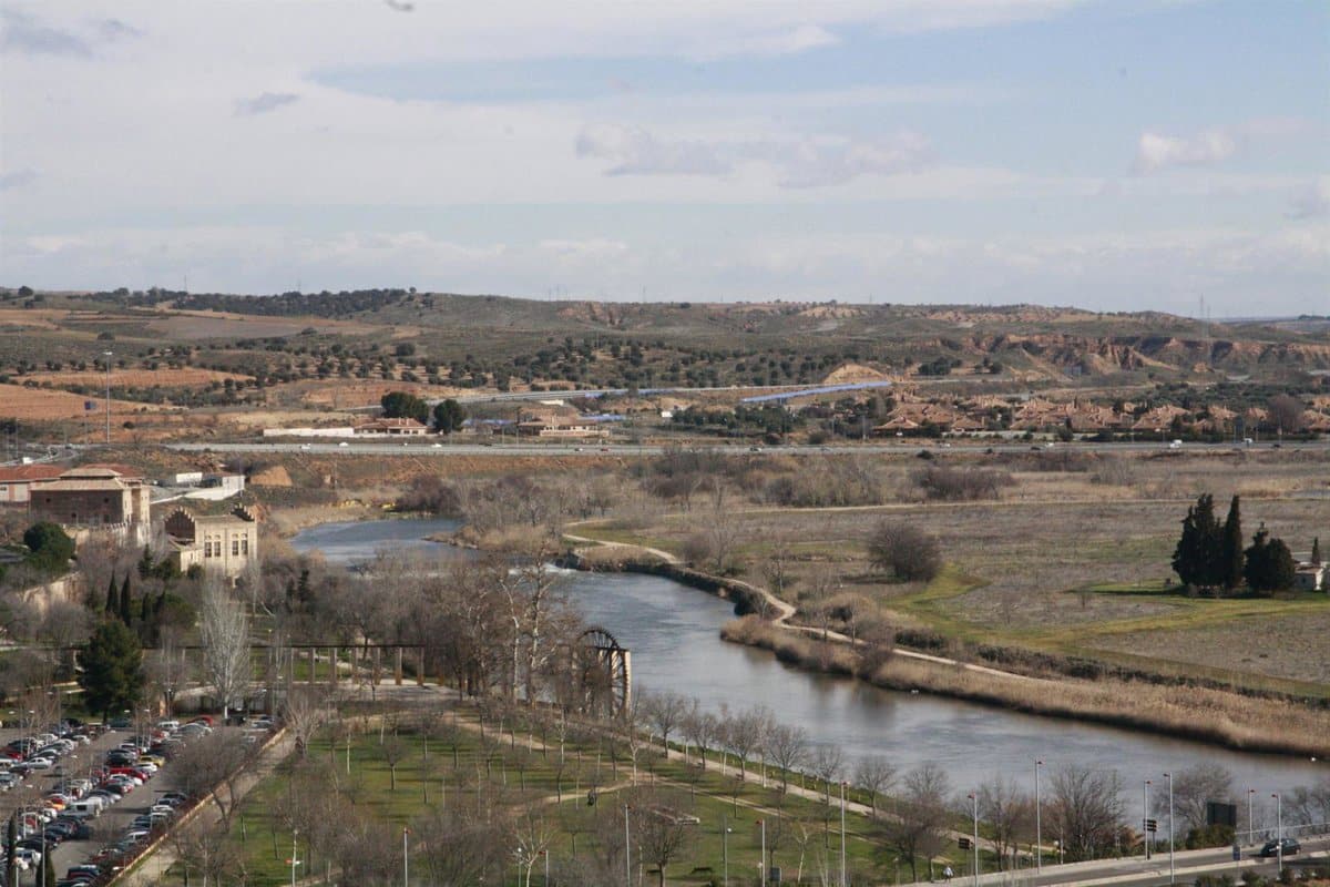 C-LM pide formalmente explicaciones a CHT sobre los motivos de la repentina bajada de caudal del Tajo en Toledo