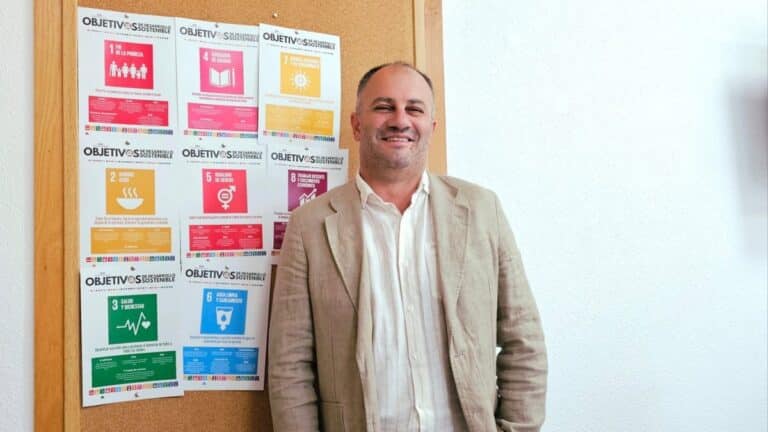 El programa de reciclaje de aceite usado en la provincia de Albacete llega a 43 municipios con 59 nuevos contenedores