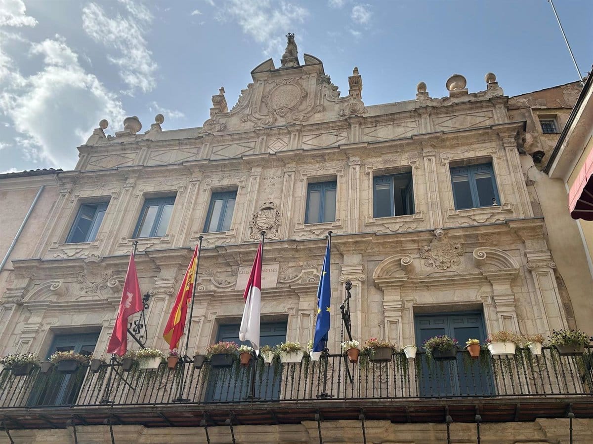 La Junta de Gobierno conquense aprueba las bases para la provisión de cinco nuevas plazas incluidas en la OPE municipal