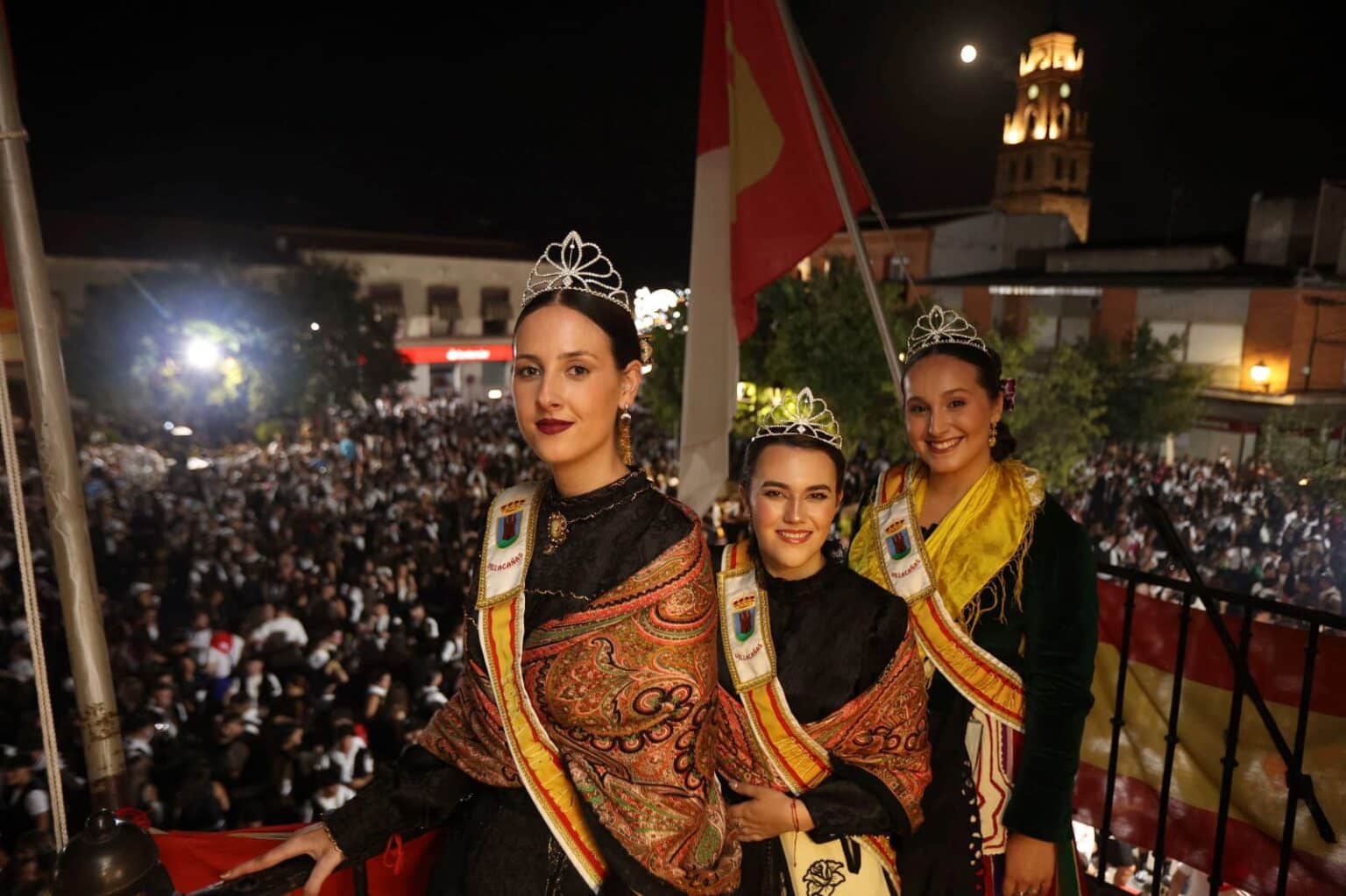 Gran protagonismo de las peñas en el chupinazo y la pólvora de la Feria de Villacañas 2