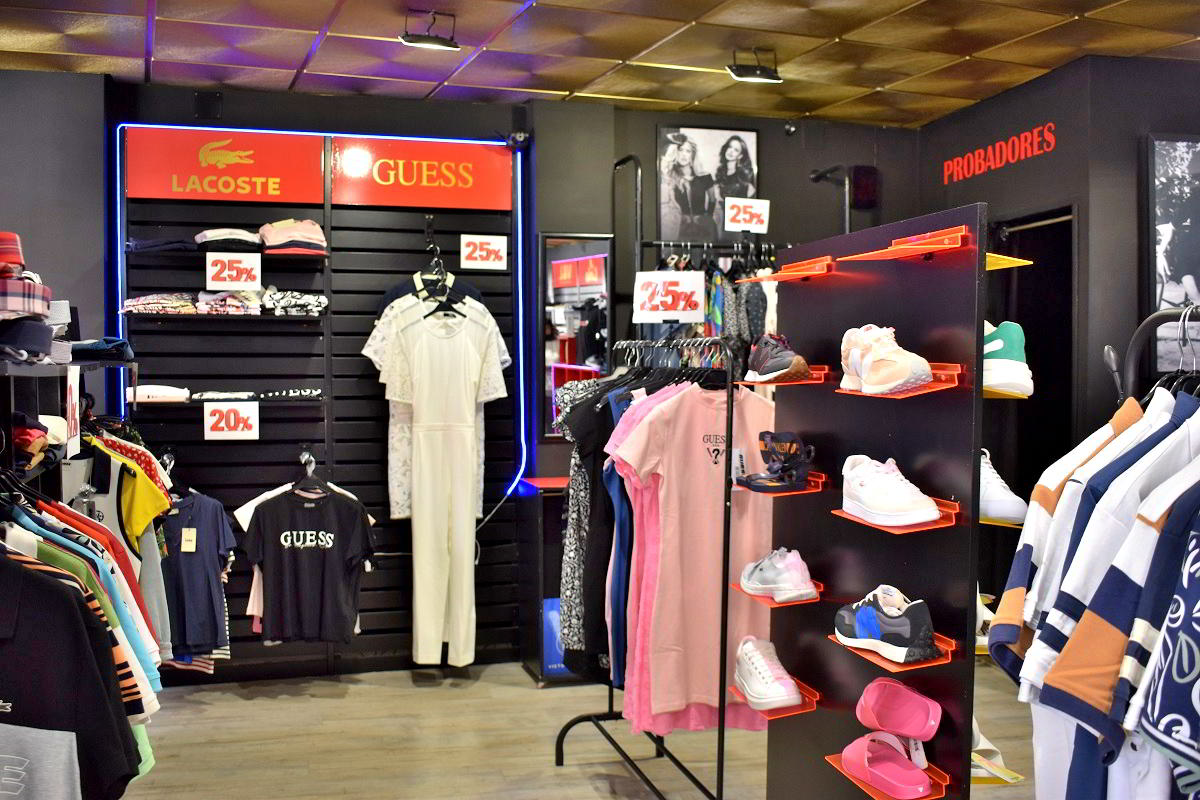 Medio Siglo de Estilo en Puertollano: Chyc's Boutique de Pepín y Global Store Celebran Sus 50 Años en la Vanguardia de la Moda 8