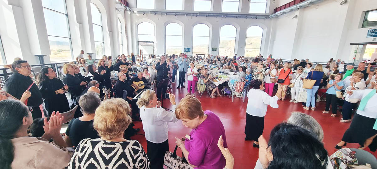 El Encuentro Nacional en 'La Central' aglutina a 500 encajeras en pro de la preservación de la artesanía tradicional 3