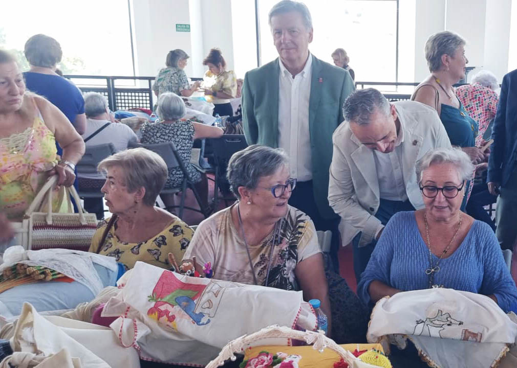 El Encuentro Nacional en 'La Central' aglutina a 500 encajeras en pro de la preservación de la artesanía tradicional 10