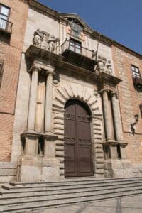 Arzobispado Toledo confirma la detención de un sacerdote en Torremolinos pero niega que sea el rector de Seminario Mayor
