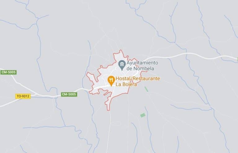 Cinco heridos tras colisionar un turismo contra una farola en Nombela (Toledo)