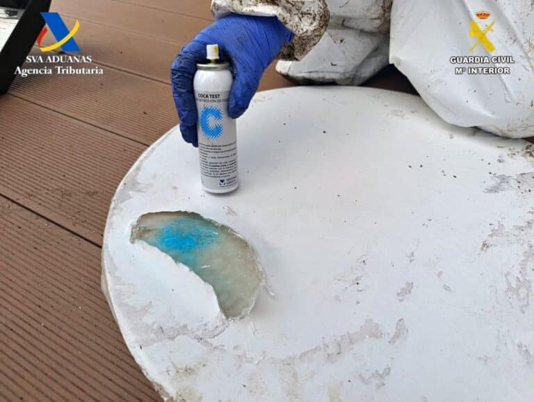 Un detenido en Villapardo (Cuenca) por introducir 262 kilos de cocaína oculta en bidones de fruta congelada