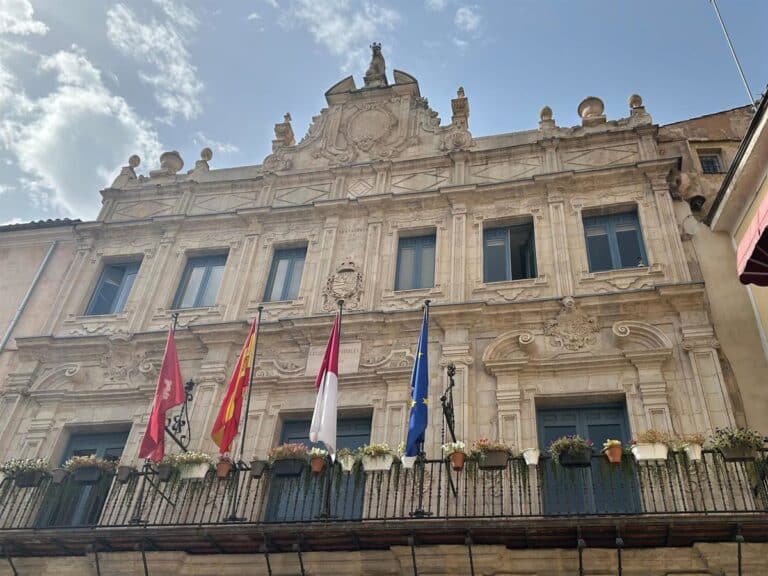 Ayuntamiento de Cuenca acuerda con la empresa LUC recuperar el anterior mapa de autobuses sumando nuevos espacios