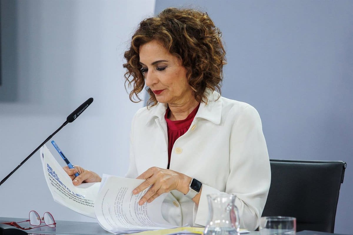 El Gobierno aprueba la quita de deuda autonómica y niega que suponga "ningún agravio" a Cataluña