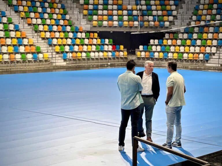 El Quijote Arena se somete a distintas actuaciones para lucir su mejor cara en el regreso de la Asobal a Ciudad Real