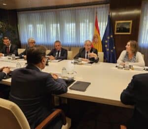 Hereu se reúne con Mahle para buscar alternativas que mitiguen el impacto laboral de sus plantillas en Cuenca y Valencia