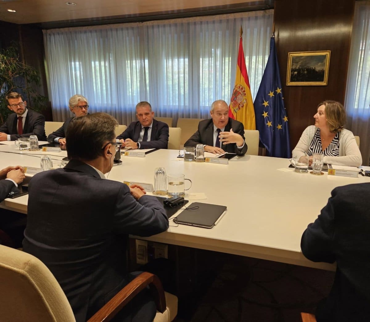Hereu se reúne con Mahle para buscar alternativas que mitiguen el impacto laboral de sus plantillas en Cuenca y Valencia