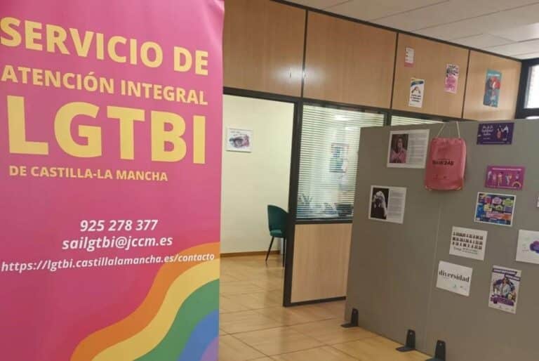 Junta impartirá este mes formación específica a asociaciones LGTBI para una mejor actuación en el ámbito educativo