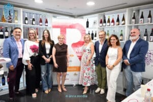 La vicepresidenta Sonia González destaca en Socuéllamos el proyecto "El Quijote hecho Vino" de la Diputación
