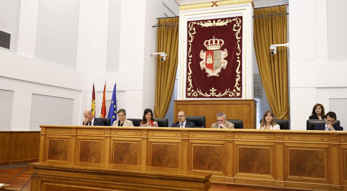 Las Cortes de Castilla-La Mancha aprueban el convenio sanitario entre la Comunidad Autónoma y Castilla y León