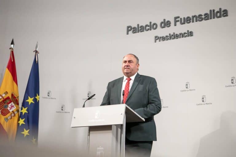 Lizán defiende la gestión de Junta en las ayudas por sequía y acusa a PP de generar "distorsión y malestar" en el sector