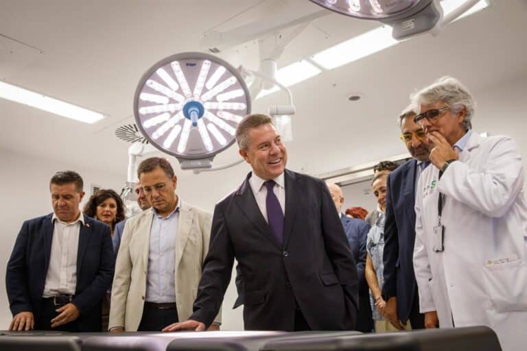Page adelanta que los Reyes inaugurarán el hospital de Albacete: "Colocarán la placa, cuando se termine"