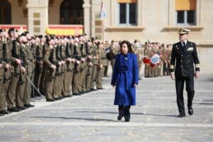 Margarita Robles visitará este viernes al personal de la misión de adiestramiento a soldados ucranianos en Toledo