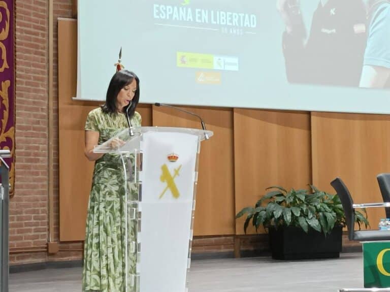 Mercedes González reclama más mujeres en puestos de mando de la Guardia Civil y urge a impulsar el liderazgo femenino