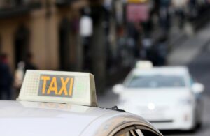 Nuevo reglamento del taxi C-LM se aprobará a finales de este año o principios de 2026 y permitirá viajes precontratados