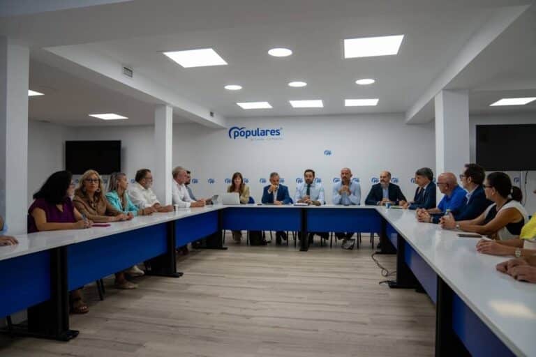 Nuñez pide a Page aprovechar la visita de Sánchez para pedir ayudas a la conciliación y a la educación de 0 a 3 años