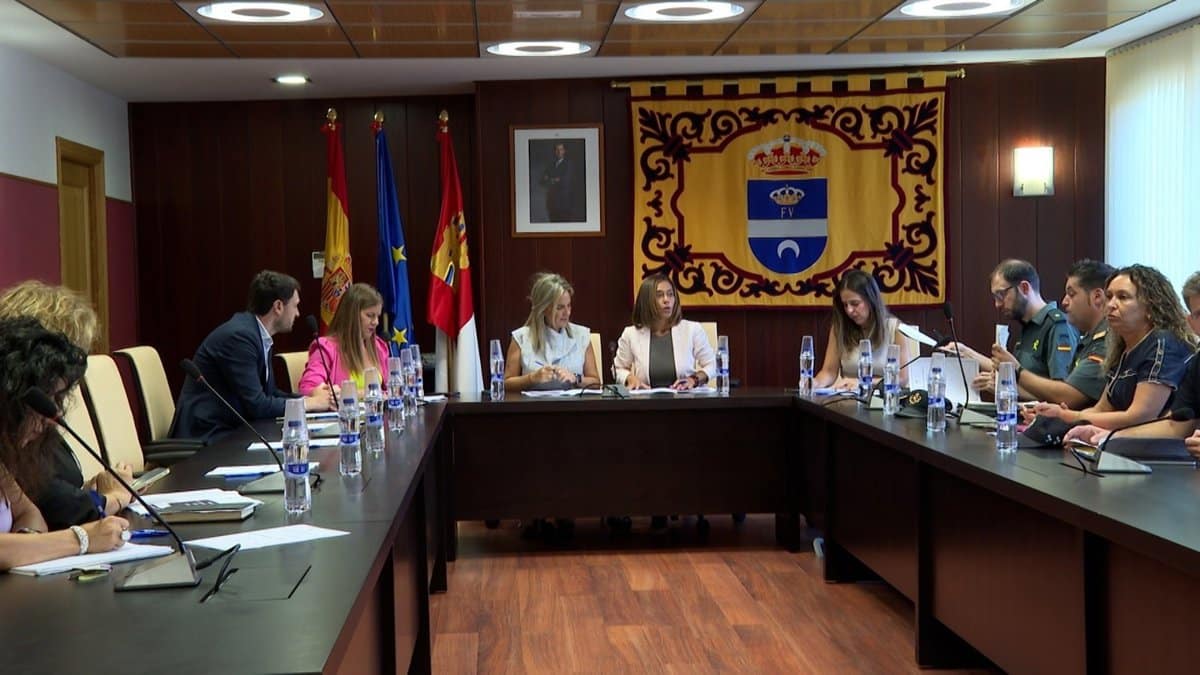 Olías del Rey compra 1.000 pulseras centinelas para velar por la seguridad de sus vecinas durante sus fiestas patronales