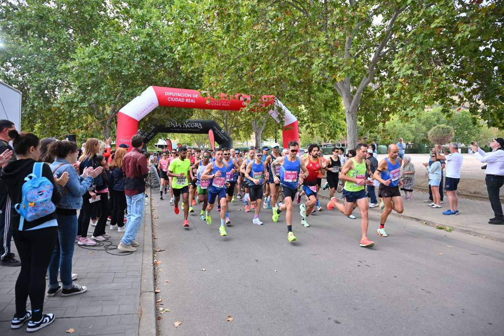 Pablo Sosa y Rosario García Cervigón se coronan en la XXI Media Maratón de Puertollano 1
