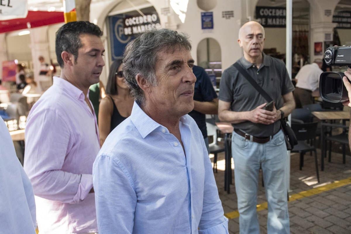 Perico Delgado afirma que el ciclismo está en contra del genocidio de Gaza pero critica que lo paguen los deportistas