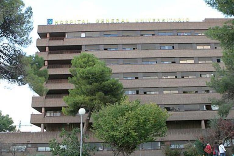 Trasladan al hospital de Albacete a un varón de 31 años tras ser agredido con un arma blanca