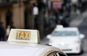 VÍDEO: Nuevo reglamento de taxi C-LM se aprobará a final de 2025 o principios de 2026 y permitirá viajes precontratados