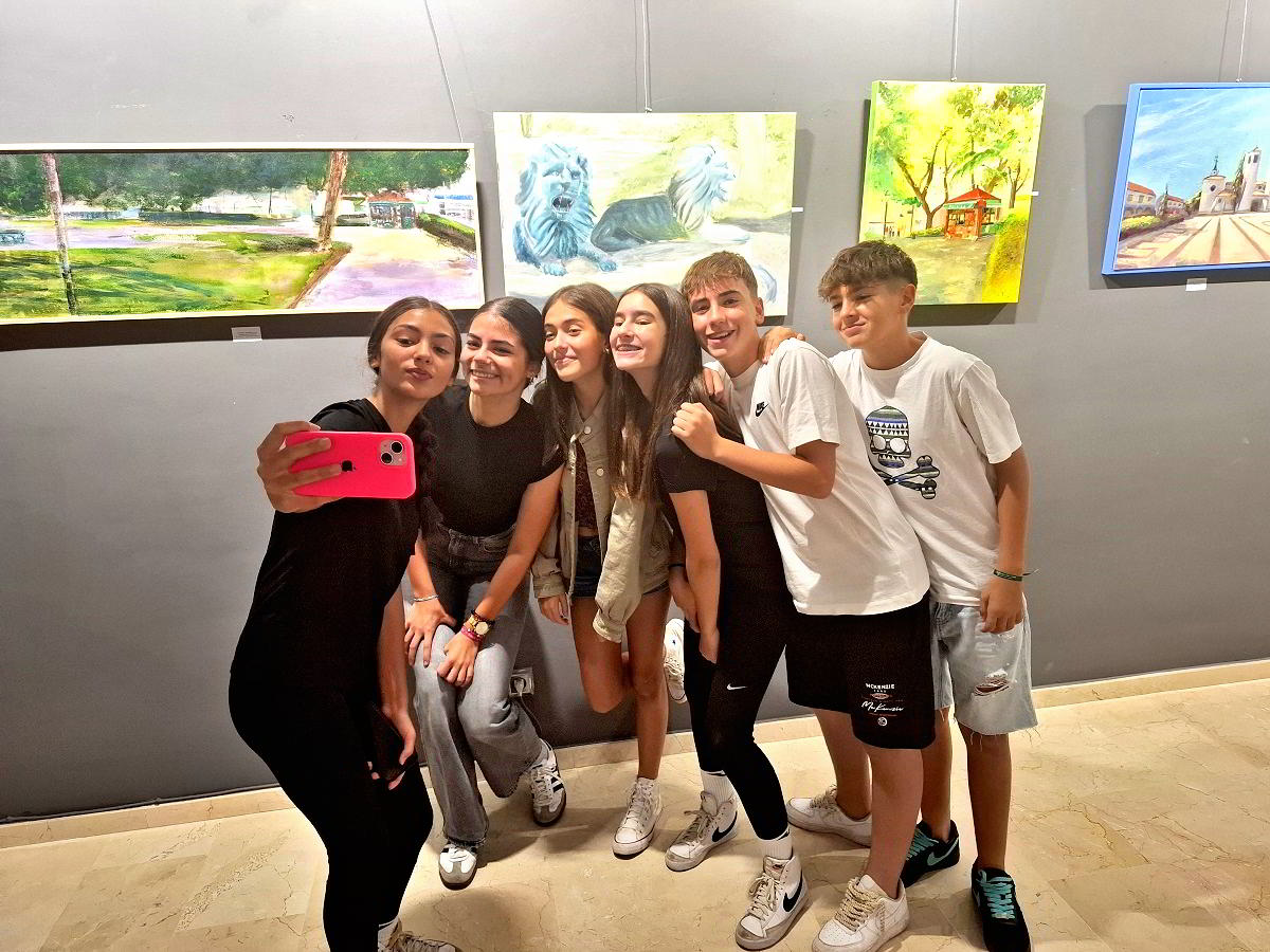 Instituto Fray Andrés Revela Talentos: Alumnos Descubren Ganadores del Segundo Certamen de Pintura Rápida 1
