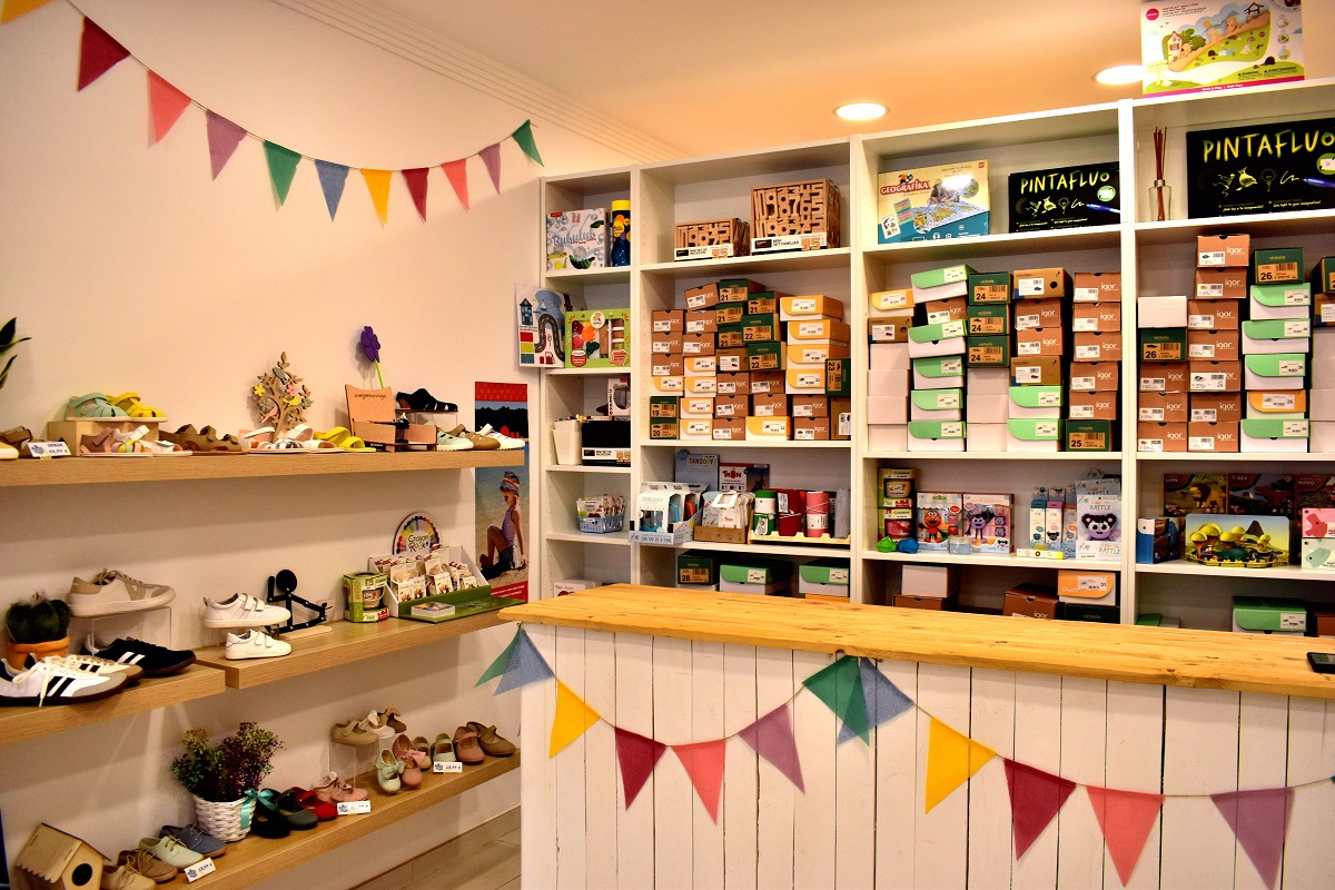 "Pies Felices": La Nueva Zapatería Infantil que Promete una Experiencia Acogedora para los Pequeños, Avalada por la Concejalía de Comercio 1