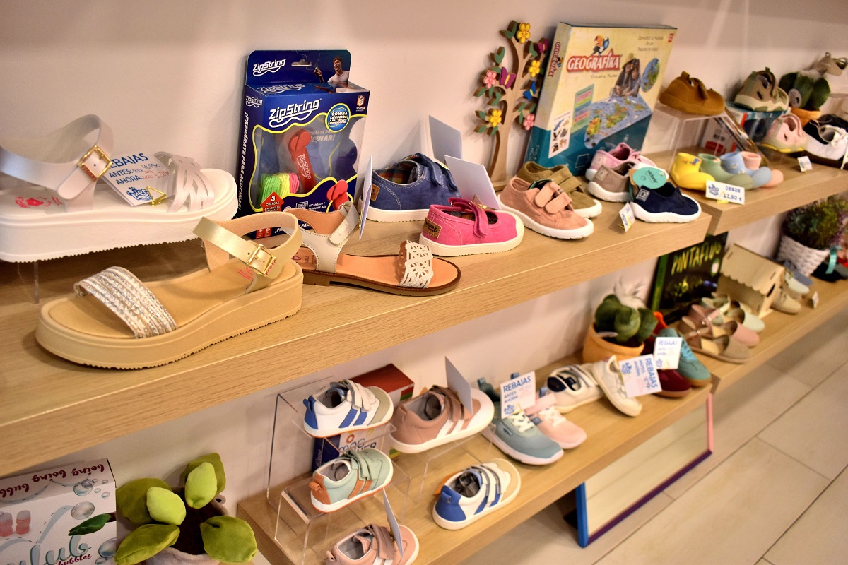 "Pies Felices": La Nueva Zapatería Infantil que Promete una Experiencia Acogedora para los Pequeños, Avalada por la Concejalía de Comercio 2
