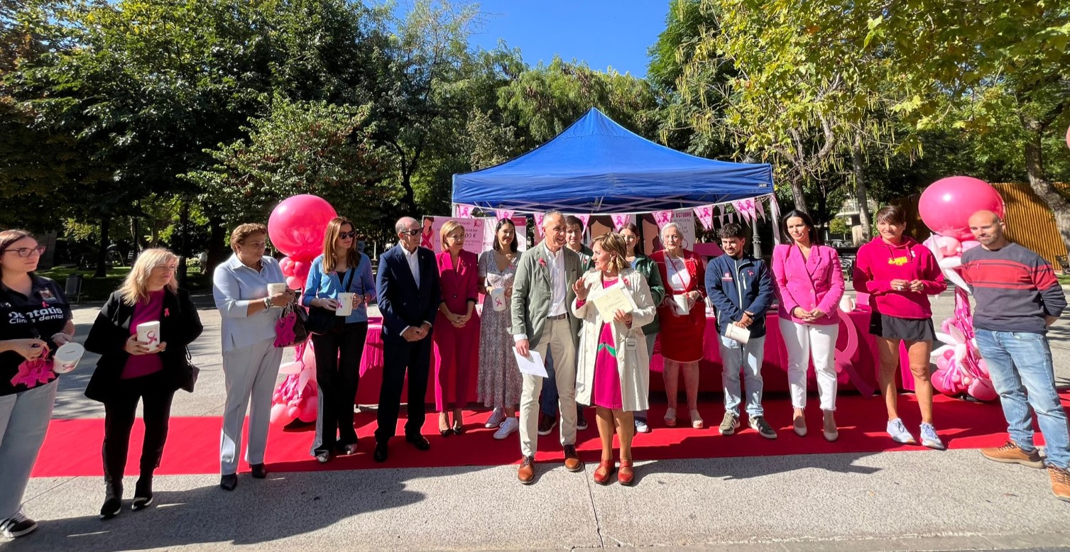 Unidos en Solidaridad: 400 Participantes Apoyan la Lucha Contra el Cáncer de Mama en Jornada Beneficia a la Asociación de Puertollano 1 Unidos en Solidaridad: 400 Participantes Apoyan la Lucha Contra el Cáncer de Mama en Jornada Beneficia a la Asociación de Puertollano 1