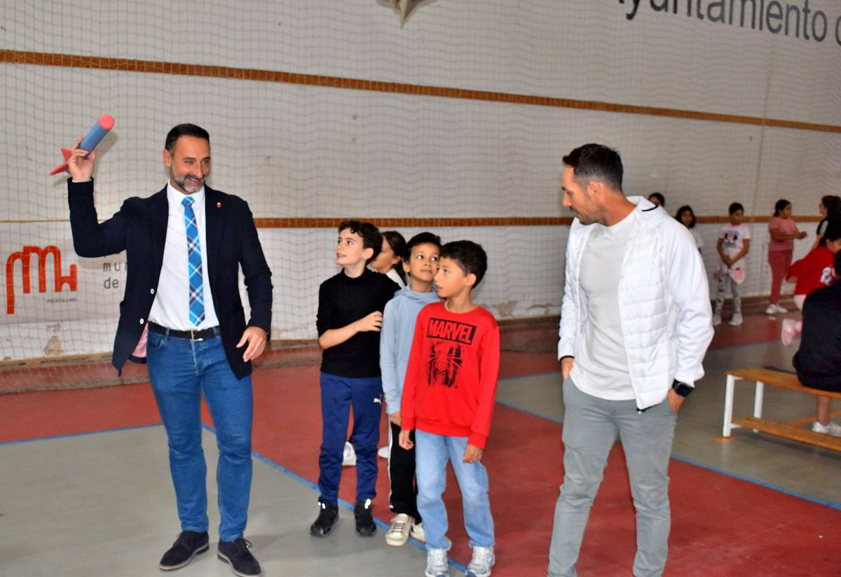 Atletismo y Diversión: Seiscientos Escolares Descubren el Deporte Jugando 4