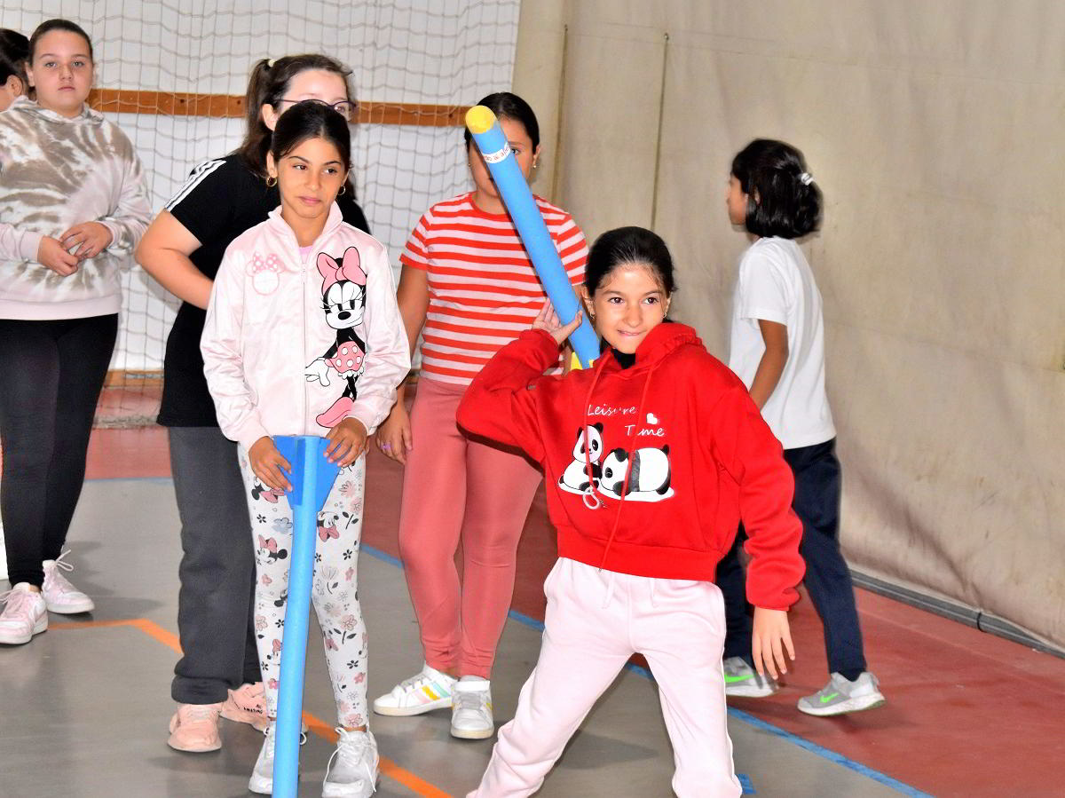 Atletismo y Diversión: Seiscientos Escolares Descubren el Deporte Jugando 9