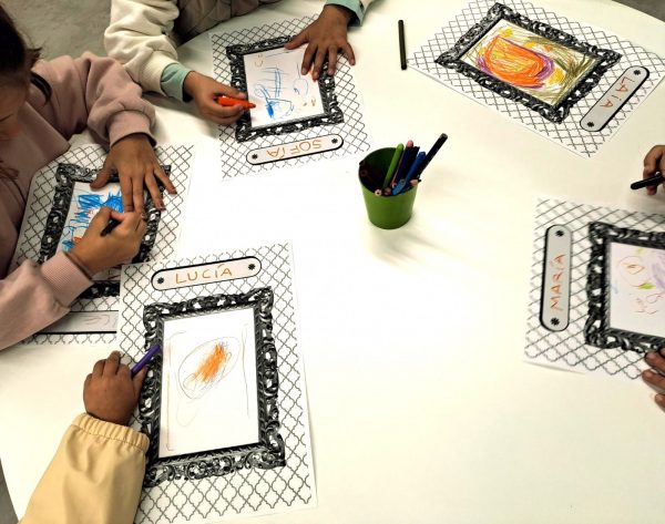 Actividades con las escuelas 3 Exposición de los dibujos