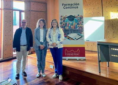 Encarnación Medina Resalta la Formación de Empleados Públicos como Clave para una Administración Moderna