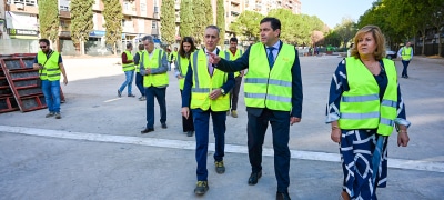 Valverde Anuncia Inversión Adicional de Un Millón de Euros para Proyectos Municipales en Puertollano Durante Visita a Obras del Paseo del Bosque