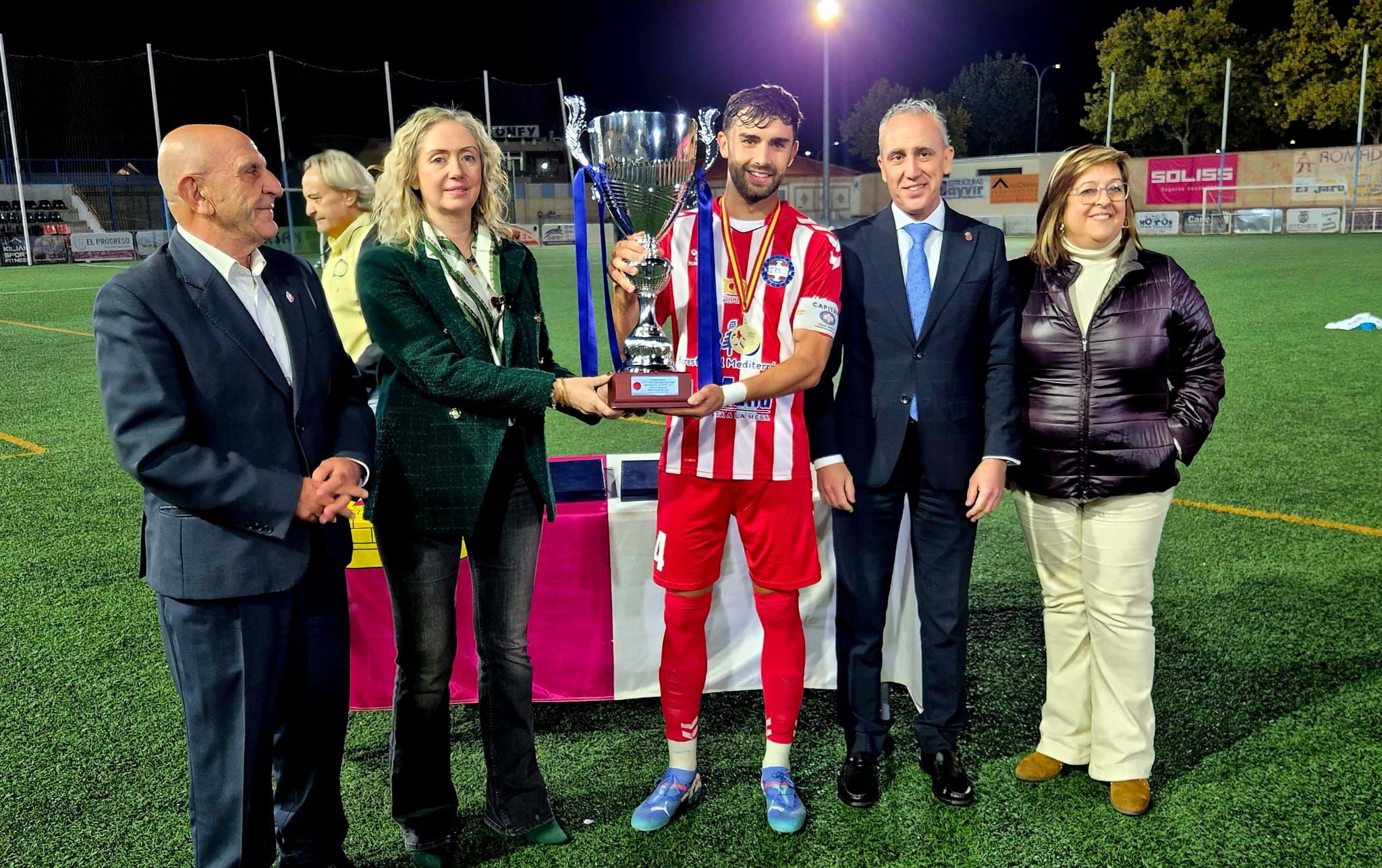 Calvo Sotelo de Puertollano Recibe Felicitaciones del Alcalde por Ganar la Copa Diputación 1