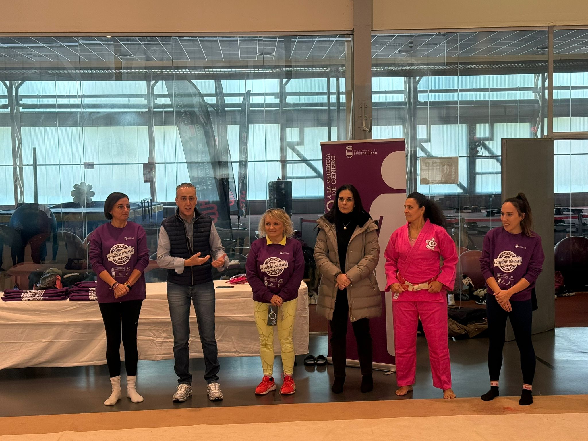 Empoderamiento y Seguridad: Sesenta Mujeres Se Capacitan en Técnicas de Autodefensa 2 Empoderamiento y Seguridad: Sesenta Mujeres Se Capacitan en Técnicas de Autodefensa 2