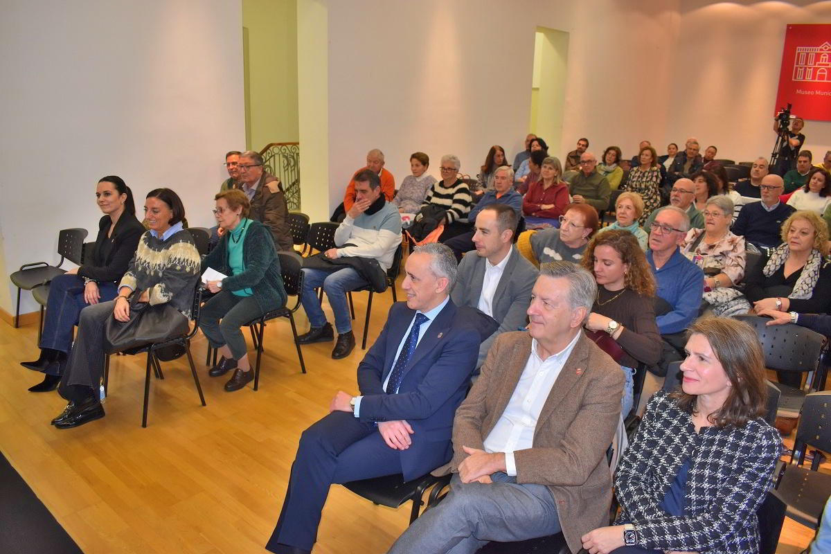 Centenario de Desafíos: La Influencia de la Inestabilidad Económica en la Sociedad y Cultura de Puertollano 2 Centenario de Desafíos: La Influencia de la Inestabilidad Económica en la Sociedad y Cultura de Puertollano 2